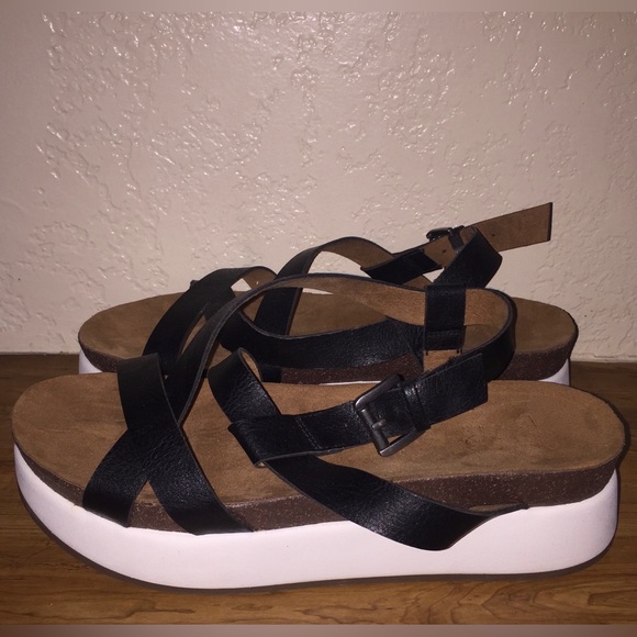 Crown Vintage Platform Sandal Size 9.5 - Picture 2 of 3